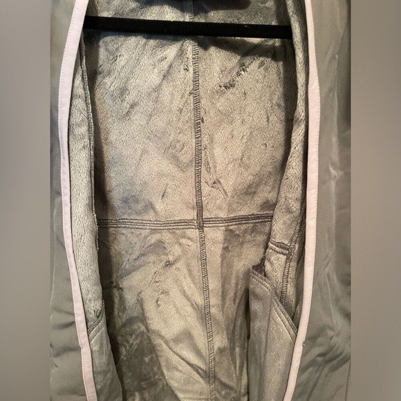 Michael Kors Girls Gray Zip Up Hooded Lined Logo Jacket size 10/12 - Picture 4 of 8